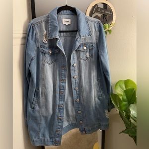 LONG DENIM JACKET.